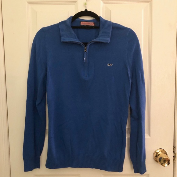 Vineyard Vines Sweaters - Like new vineyard vines sweater!